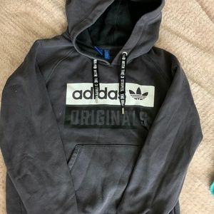 Adidas Sweatshirt